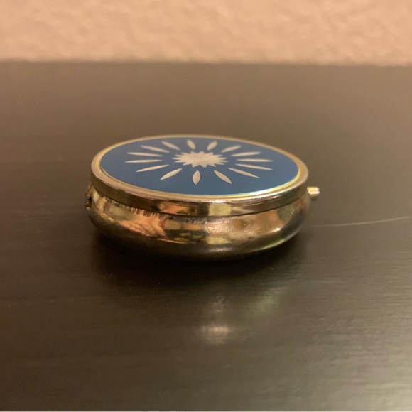 Vintage blue starburst mini pillbox - Picture 5 of 8